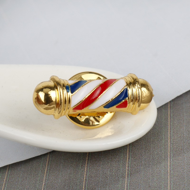 Classic Badge Brooch Pin Barbe - Model Kit Clipper ulasan dan harga
