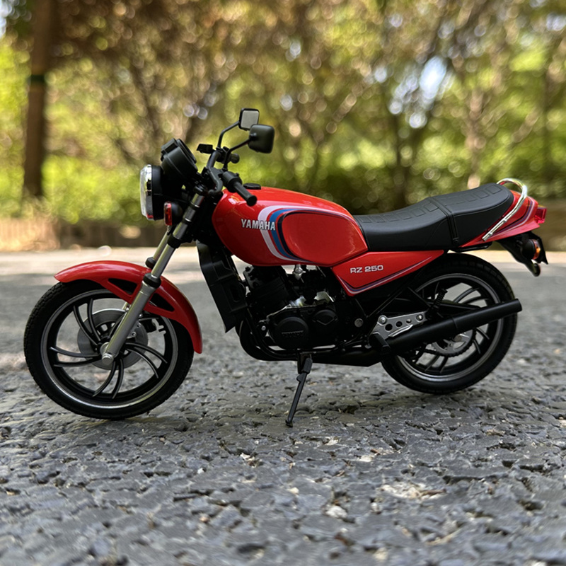 1:12 YAMAHA RZ250 RD250LC Allo - Model Kit Aoshima ulasan dan harga