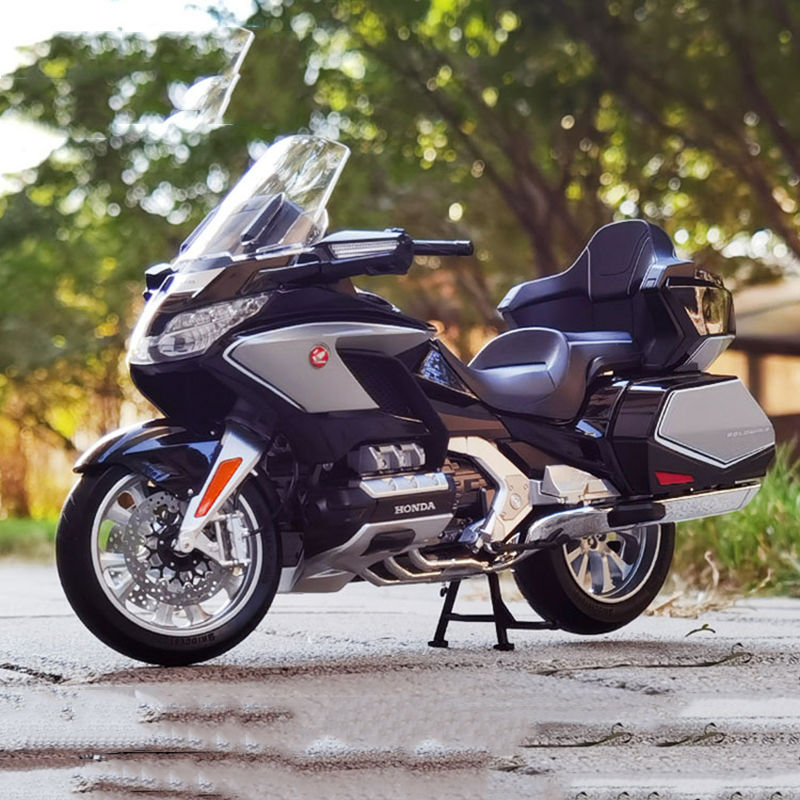 1:11 Honda Gold Wing GL800 202 - Model Kit Aoshima ulasan dan harga