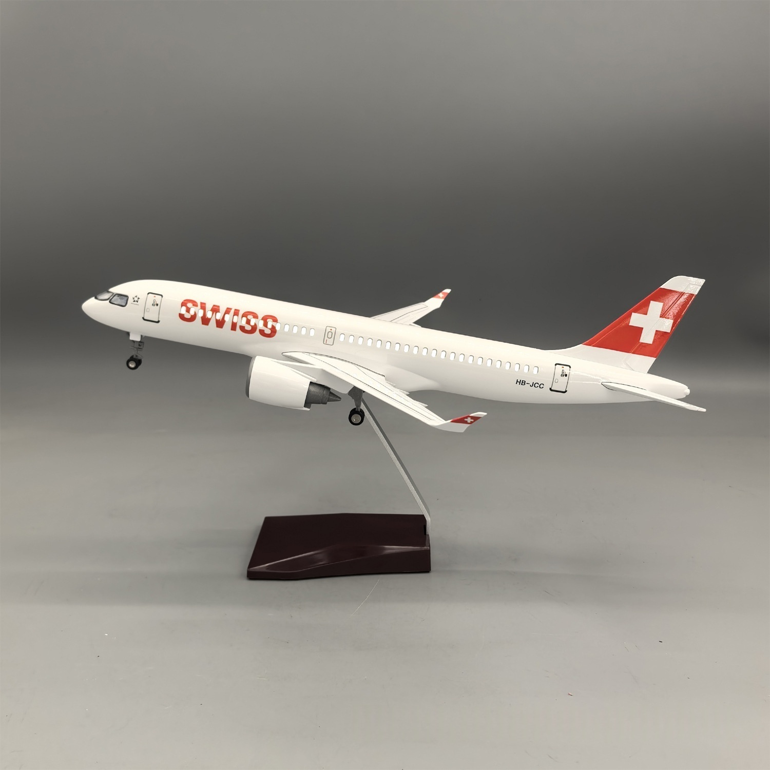 1/100 Scale Air Swiss A220-300 - Model Kit Resin ulasan dan harga
