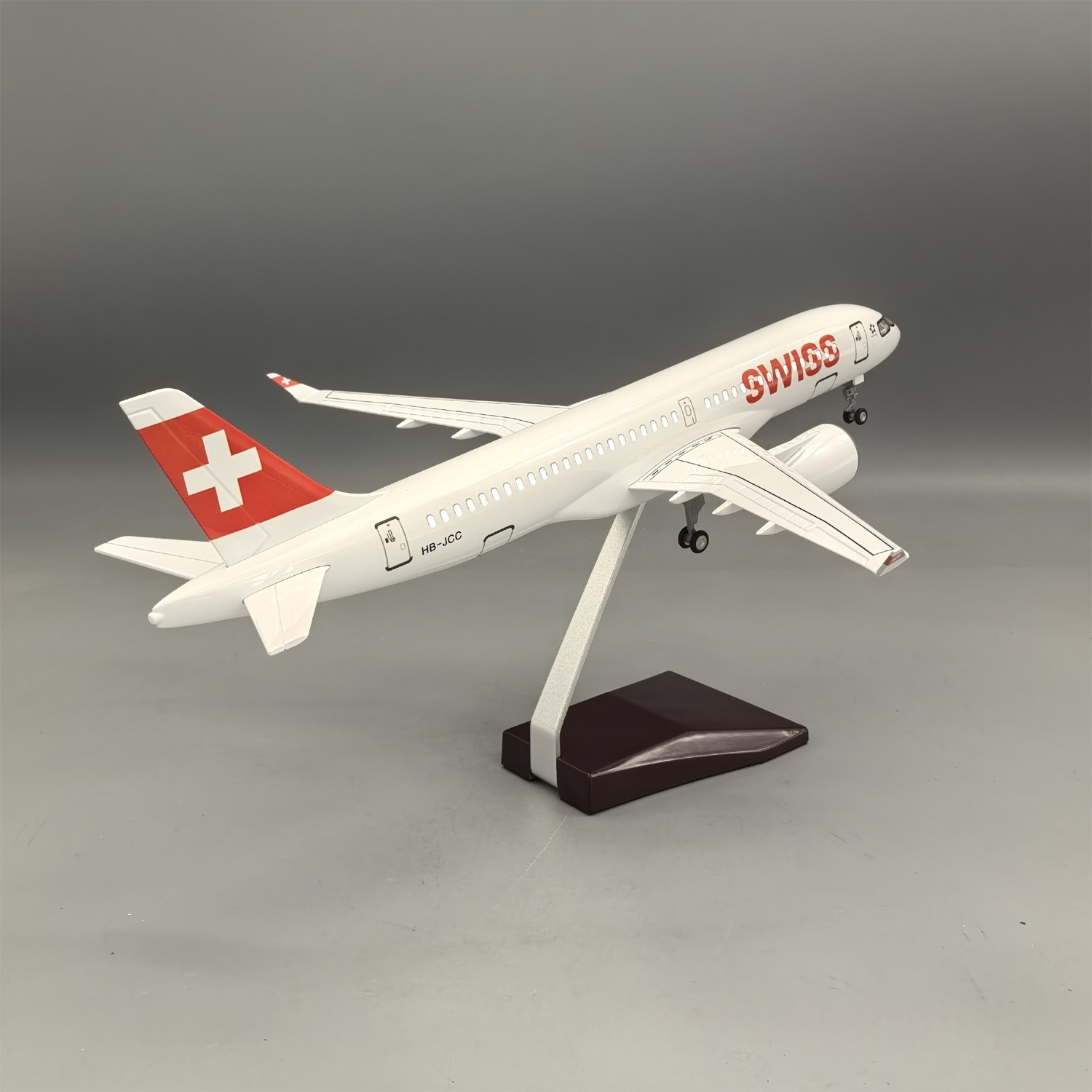 1/100 Scale Air Swiss A220-300 - Model Kit Resin ulasan dan harga