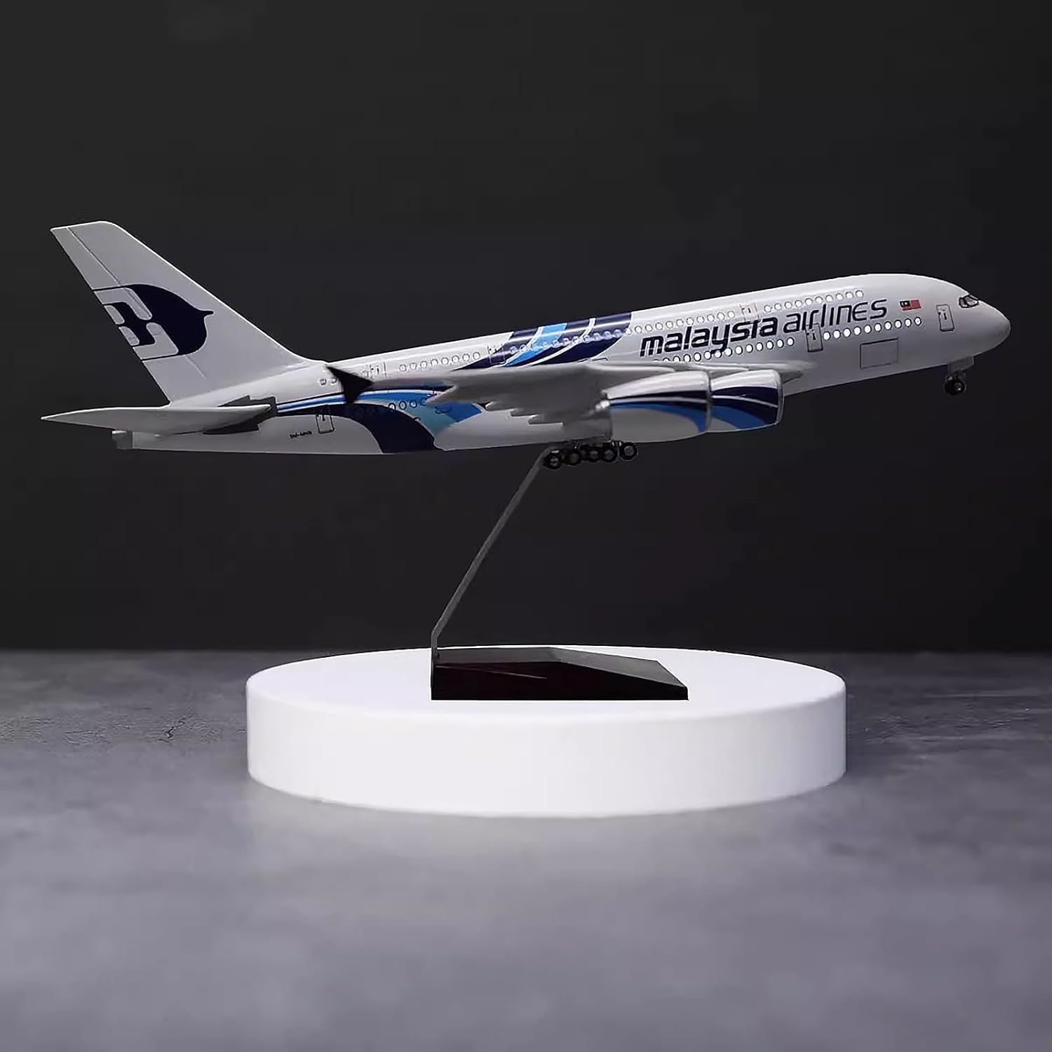 1:160 Scale Malaysia Airlines  - Model Kit Resin ulasan dan harga