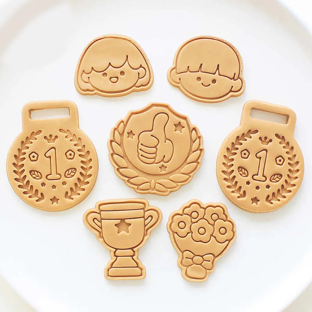 Medals Trophies Cookie Cutters - Model Kit For Beginners ulasan dan harga
